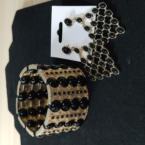 Black Cabochon Cuff Bracelet and Earrings